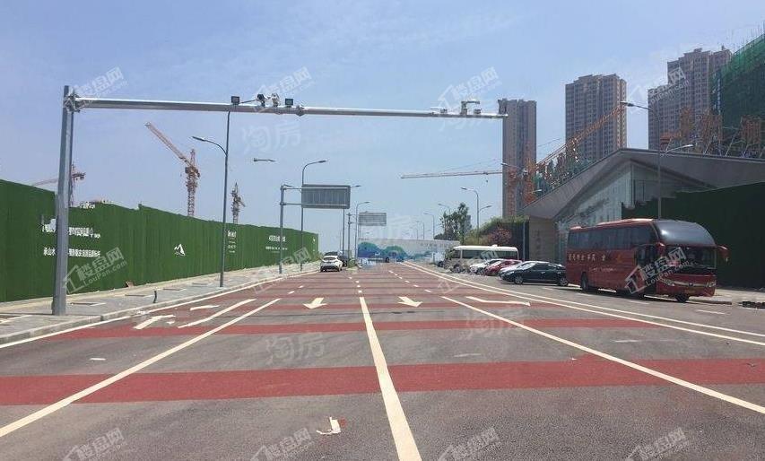 华远海蓝城配套图