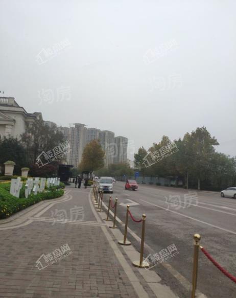 融创欧麓花园城商铺实景图