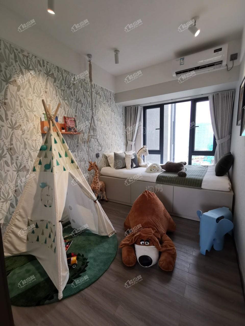 美的云悦江山样板间