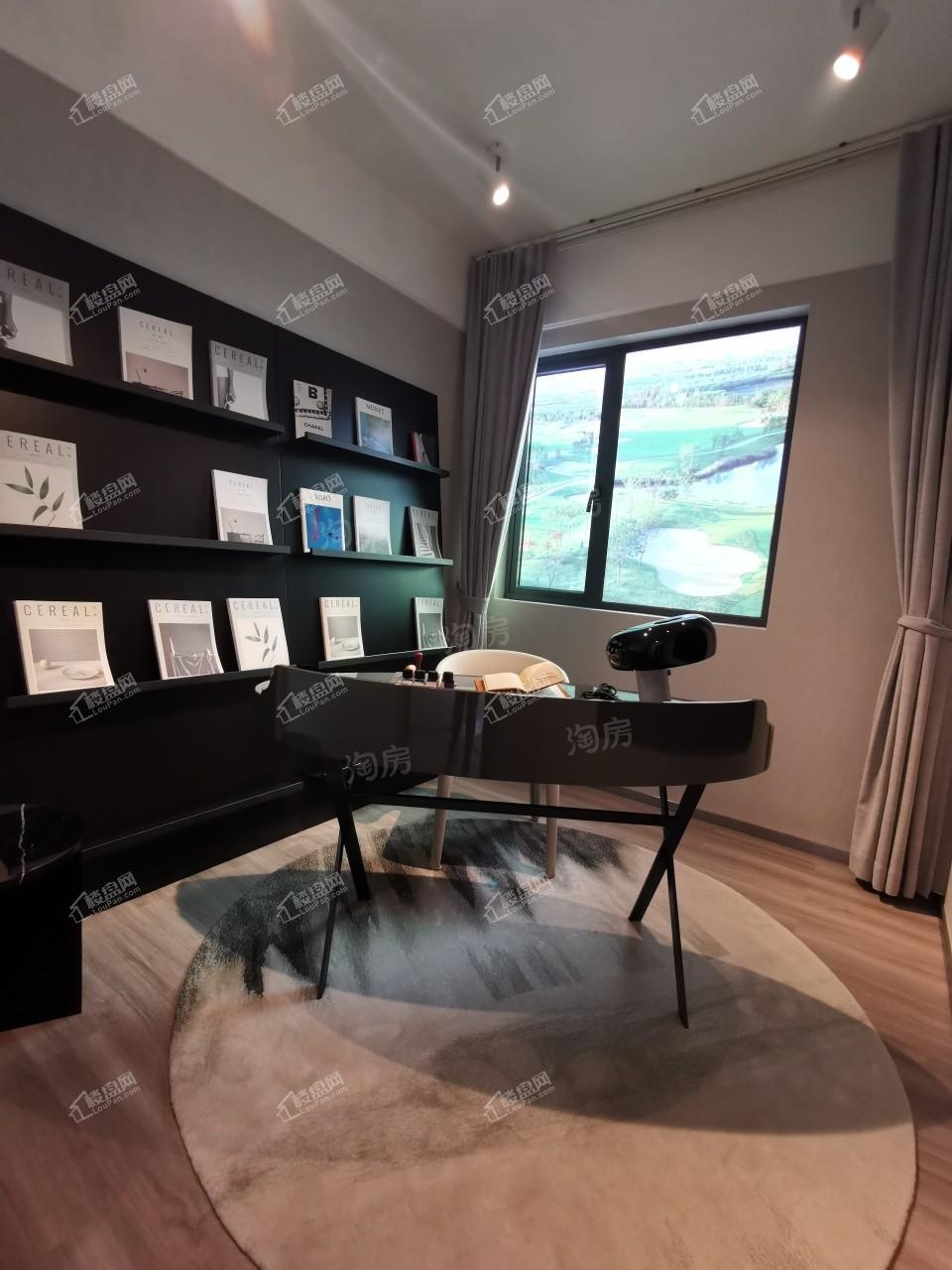 美的云悦江山样板间
