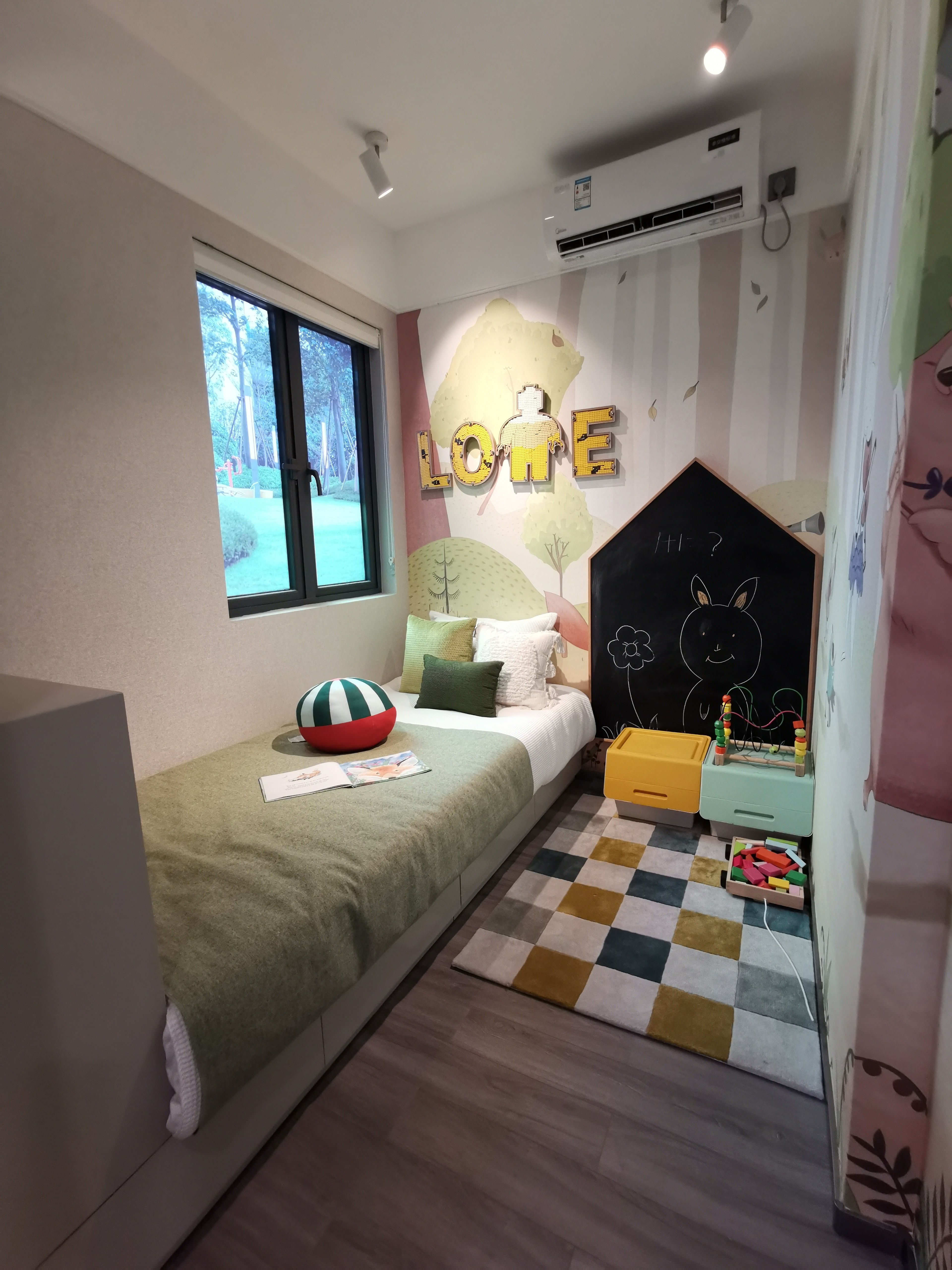 美的云悦江山样板间