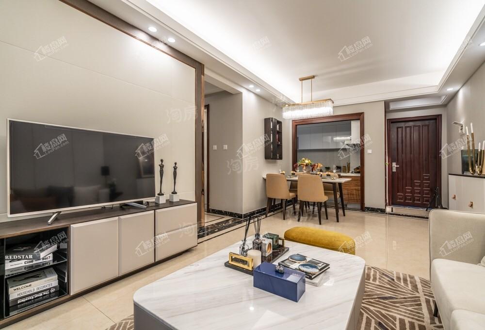 怡翠尊堤样板间