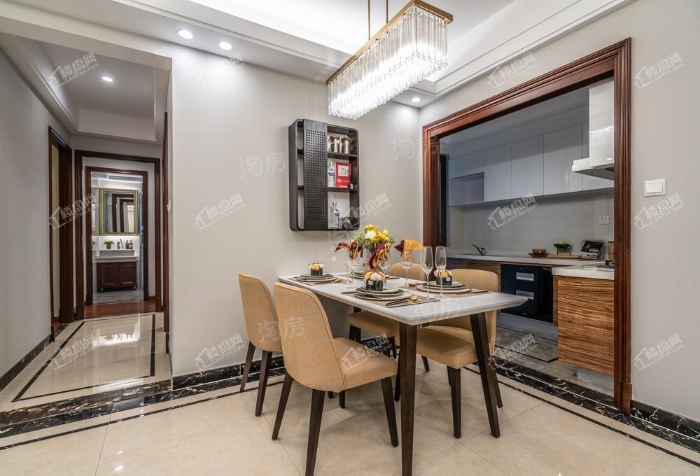 怡翠尊堤样板间