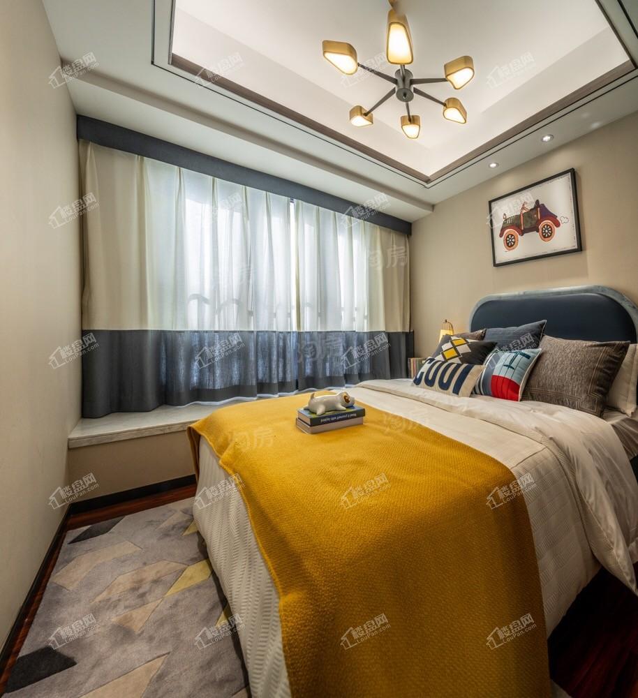 怡翠尊堤样板间