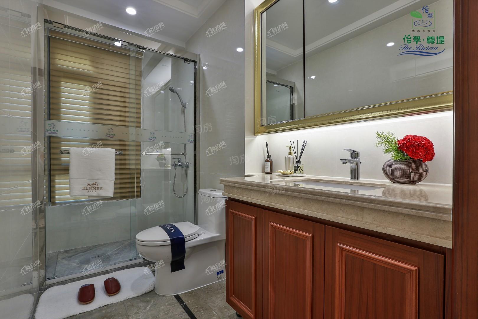 怡翠尊堤样板间