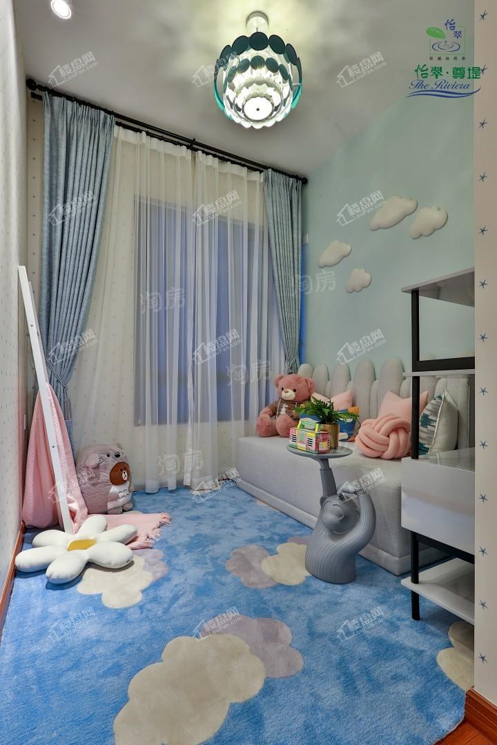 怡翠尊堤样板间