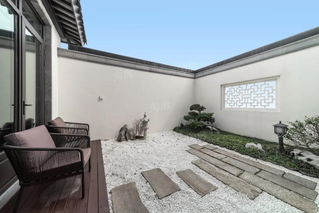 绿城·晓荷江南实景图