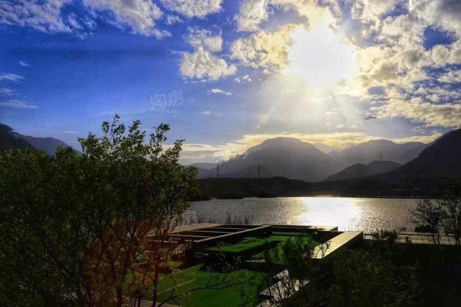 海南富力悦山湖图片