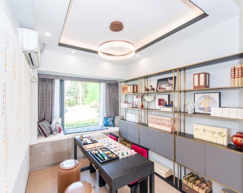 华远金科·空港国际城样板间