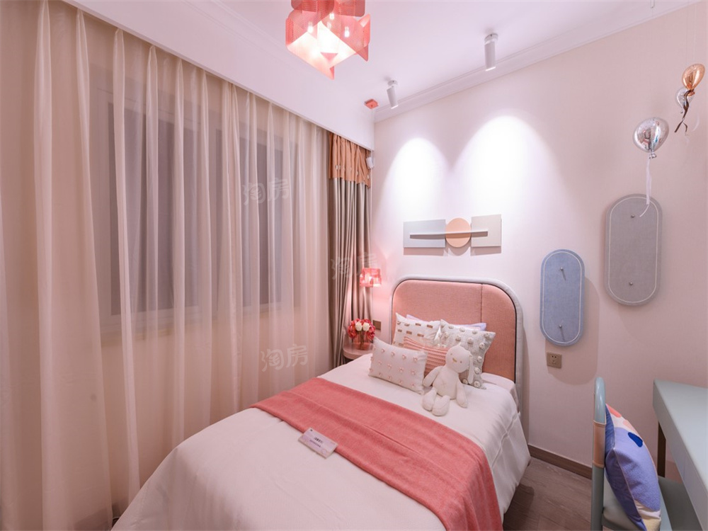 东原朗阅样板间