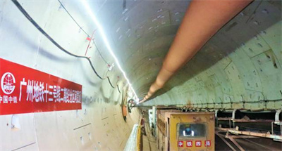 广州地铁十三号线二期新增隧道贯通