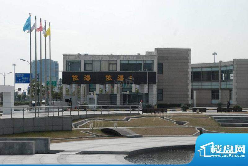 港城滴水湖馨苑配套图