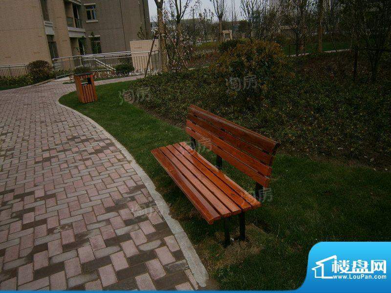 日月光伯爵天地配套图