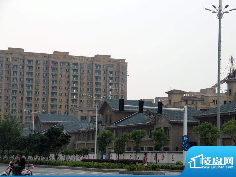 日月城三期中央世家配套图