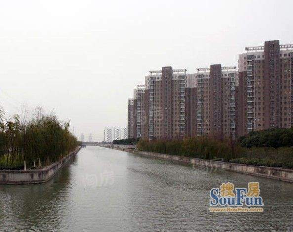 建屋海德公园配套图