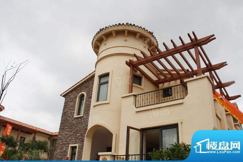 堤亚纳昱墅配套图