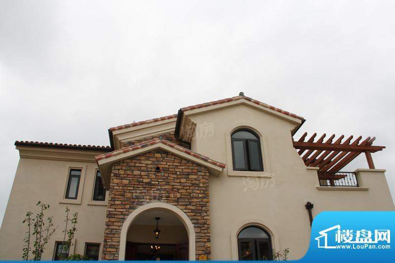 堤亚纳昱墅配套图