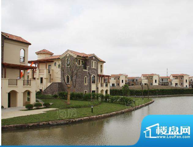 堤亚纳昱墅配套图