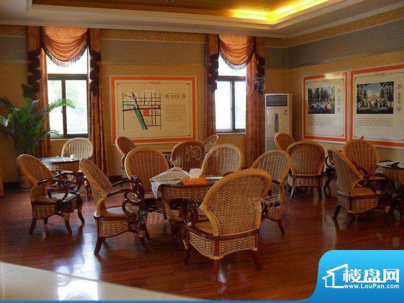 香缇豪庭配套图