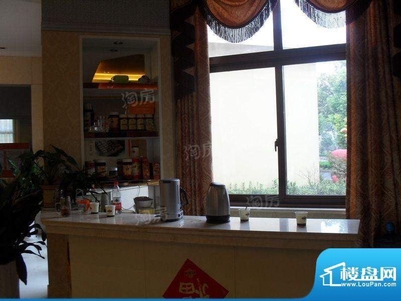 香缇豪庭配套图