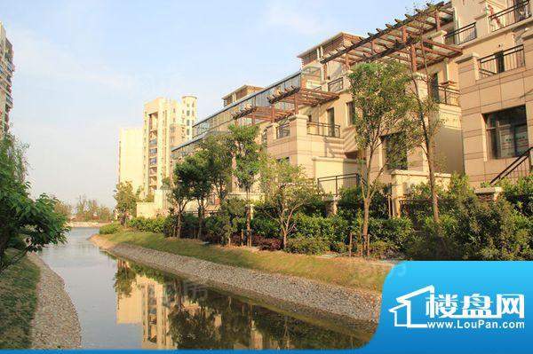 世茂香槟湖配套图