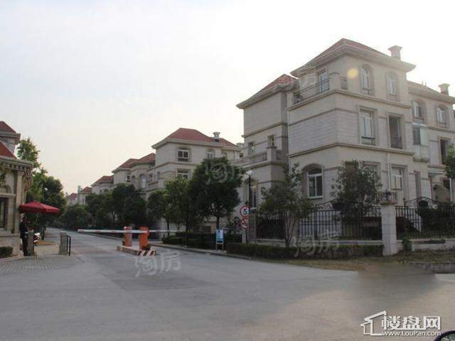 嘉利华府庄园配套图