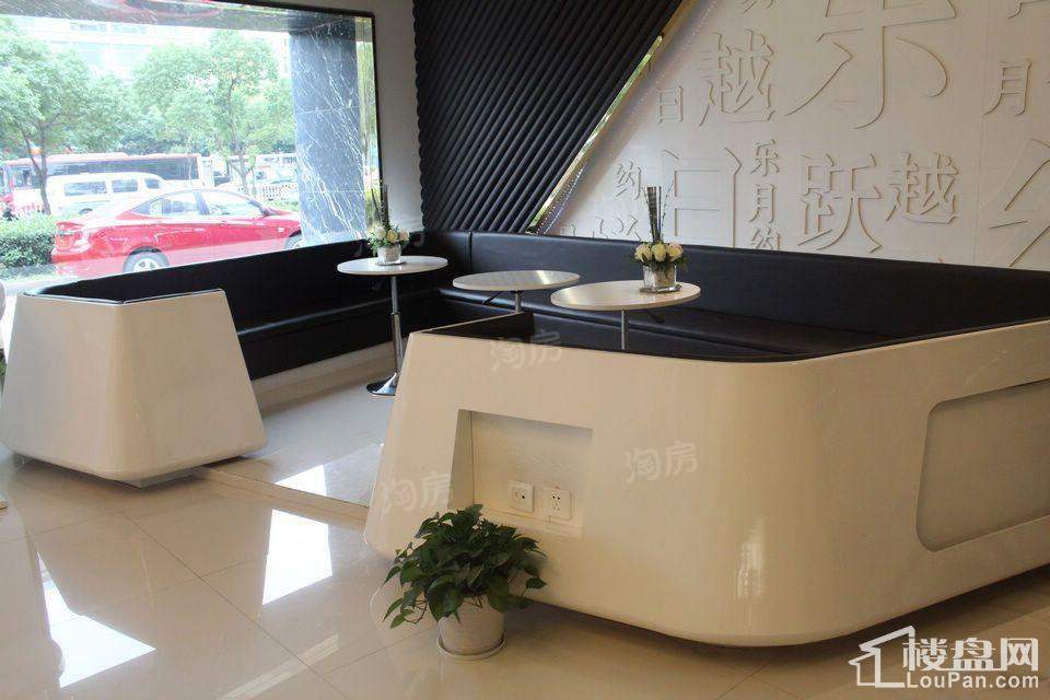 恒银铂悦实景图