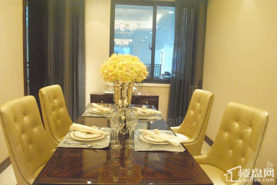 罗蒙环球城样板间