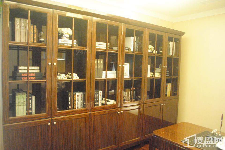 罗蒙环球城样板间