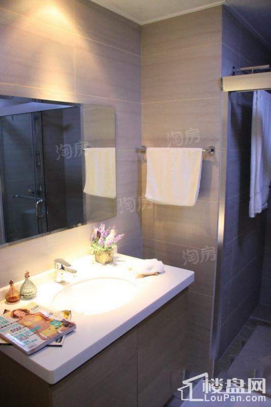 中河名庭商铺样板间