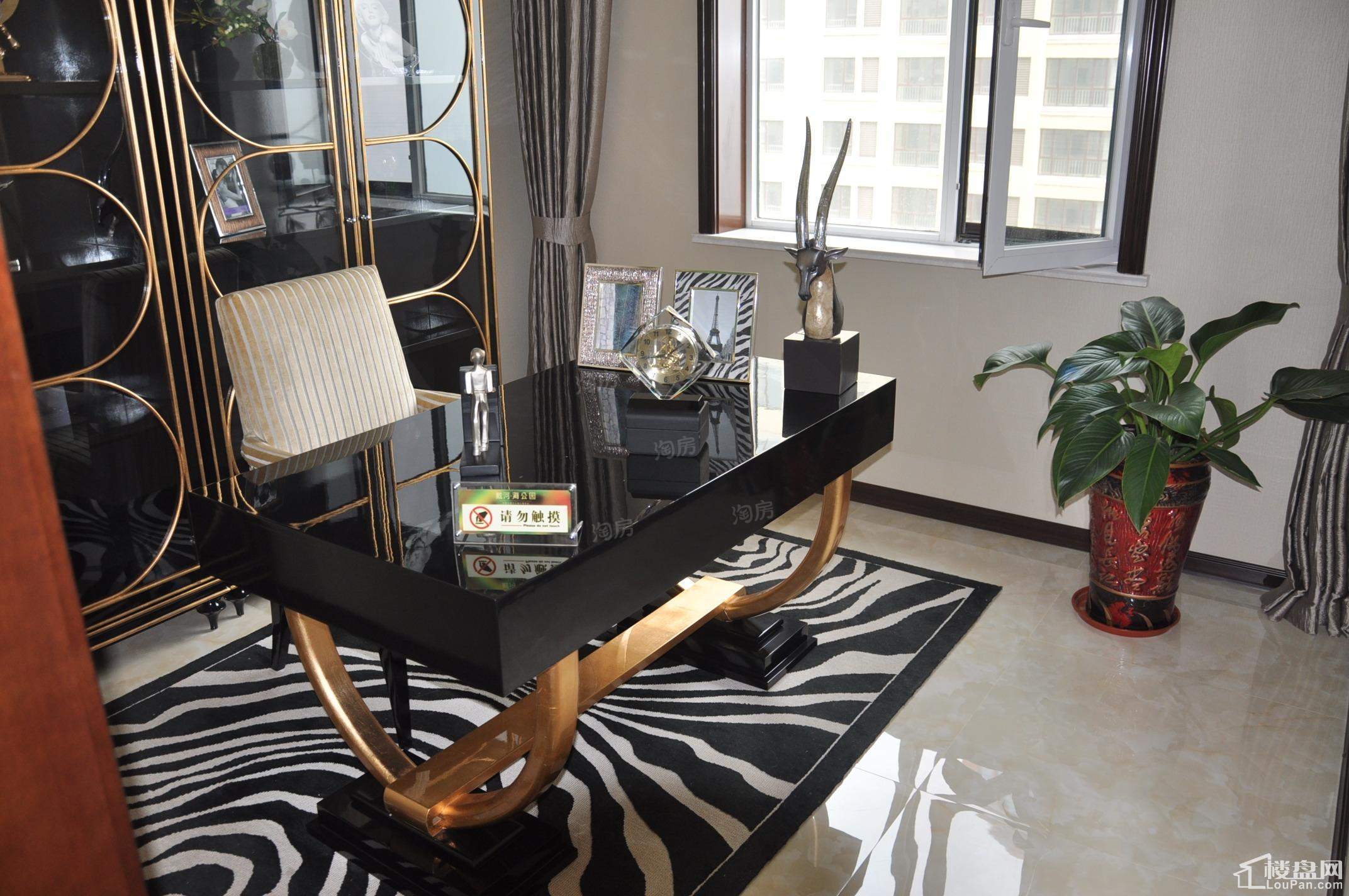 保利海公园样板间