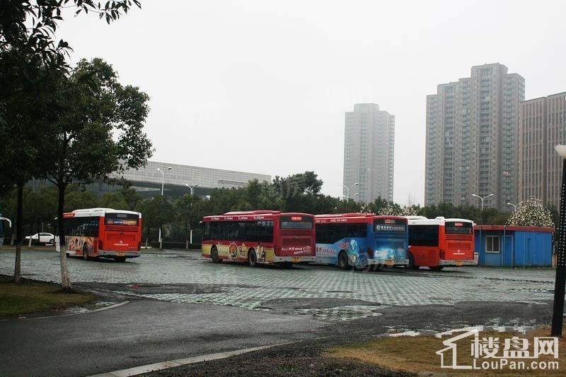 学府商业街配套图