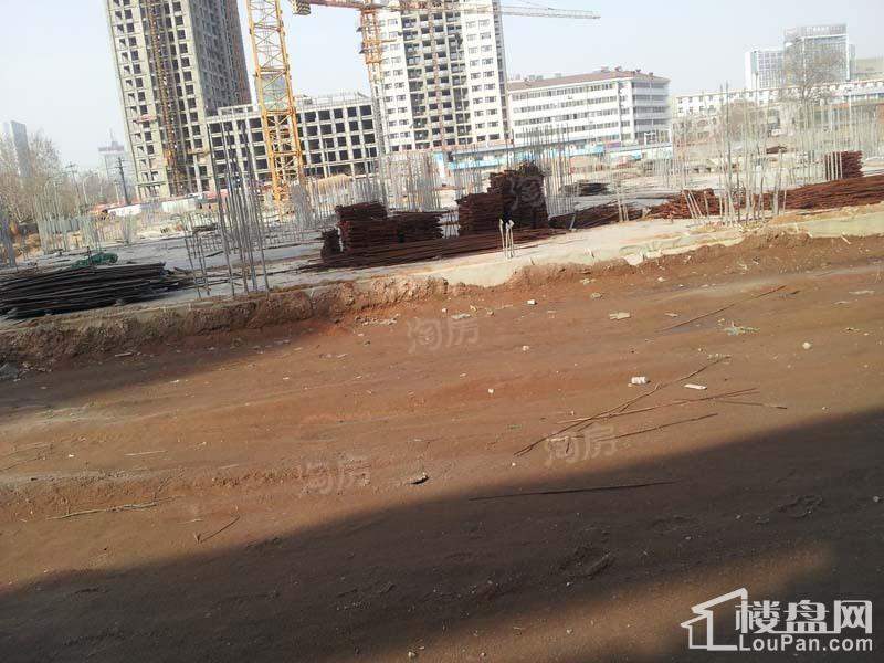 恒易宝莲金融中心实景图