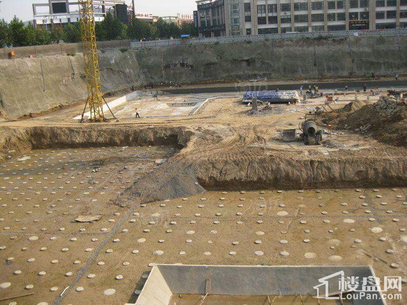 恒易宝莲金融中心实景图