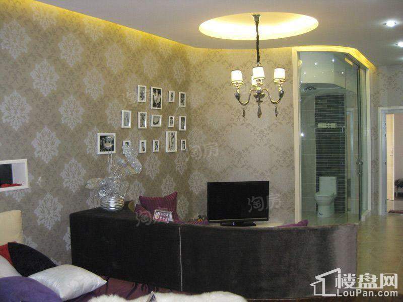 恒易宝莲金融中心样板间