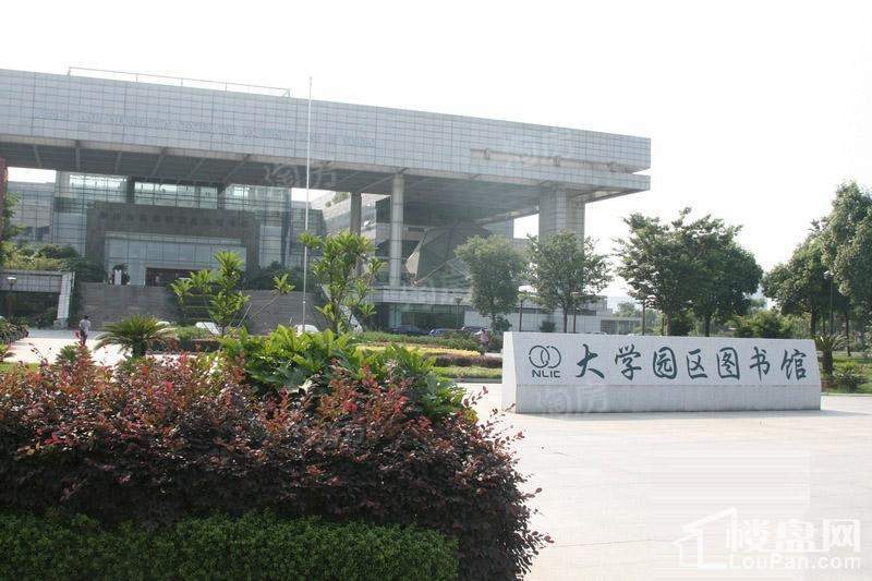 中海雍城世家英伦风情街配套图