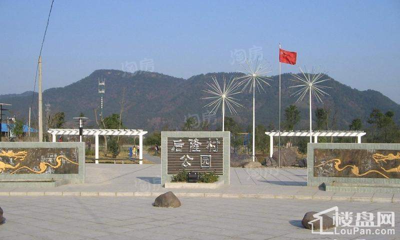 顺和龙湾配套图