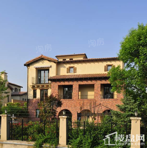 格拉斯小镇实景图