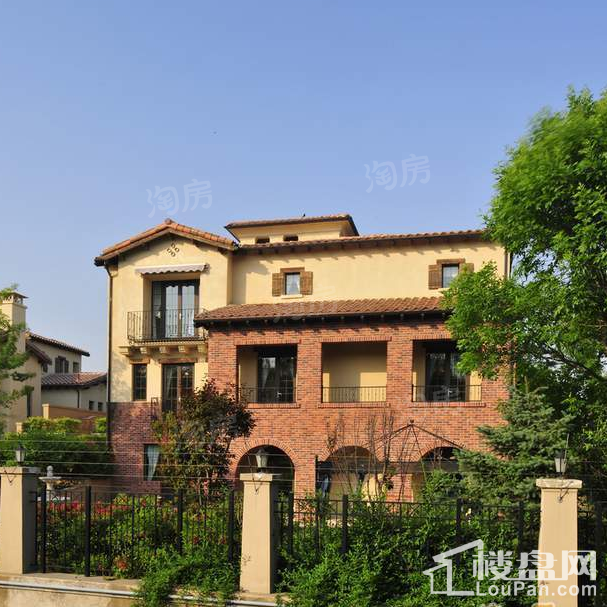 格拉斯小镇实景图