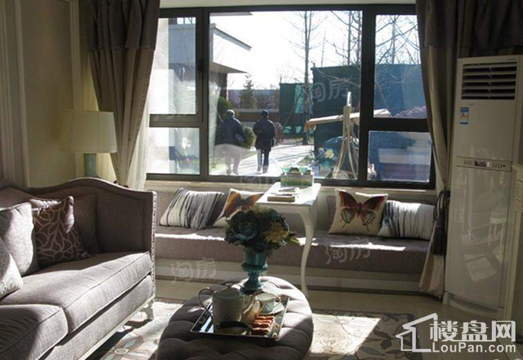 万科·翡翠四季样板间