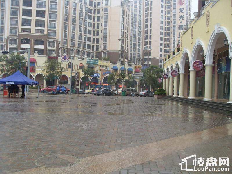 巴黎香醍实景图