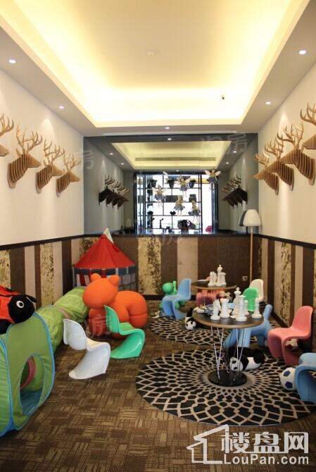 万科金御学府实景图