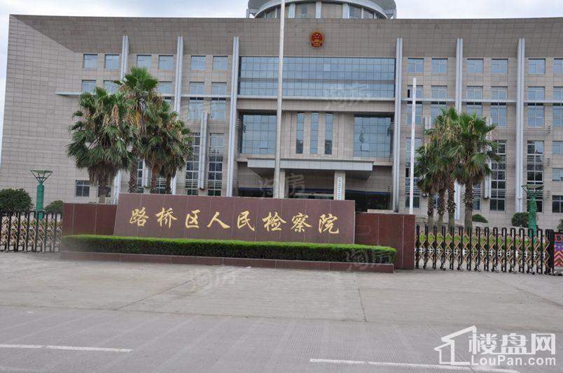 融创溪山宸院配套图