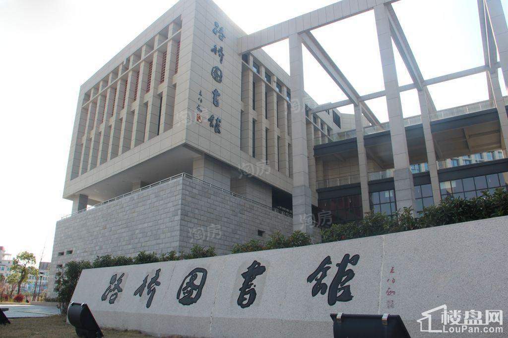 融创溪山宸院配套图