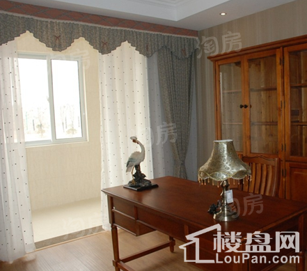 泮河小镇样板间