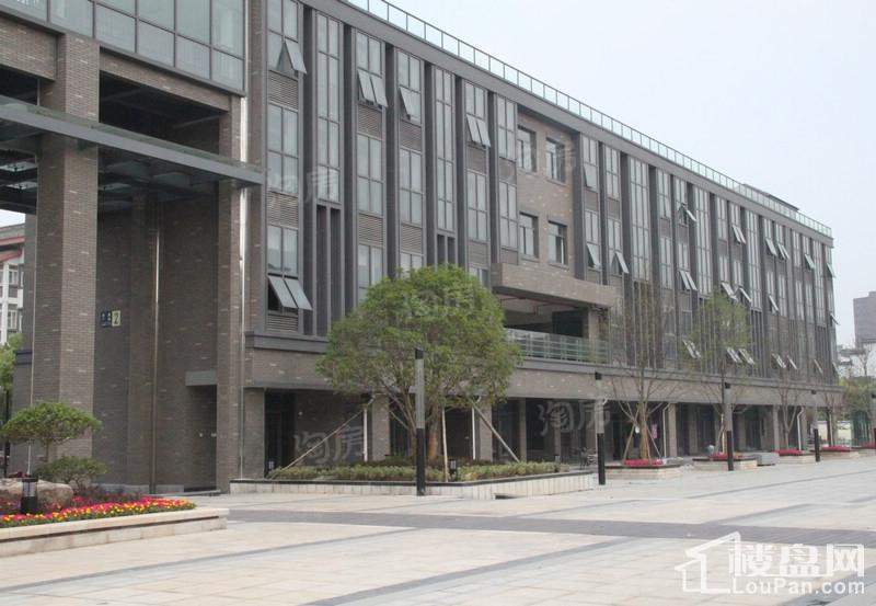 鼓楼广场实景图