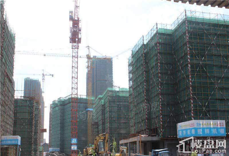 世茂滨江府实景图