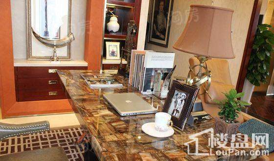 世茂滨江府样板间