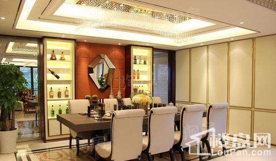 世茂滨江府样板间