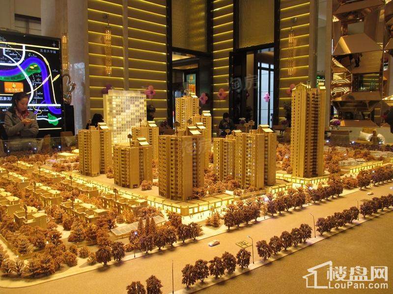合景天峻广场实景图